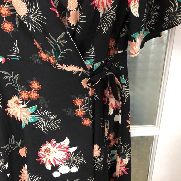 Atmosphere wrap dress medium - Picture 3 of 4